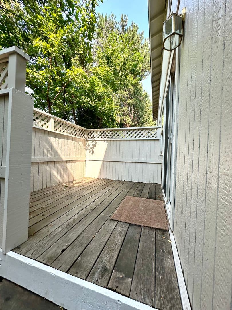 Bend Apartment: 1980 NE Zachary Ct