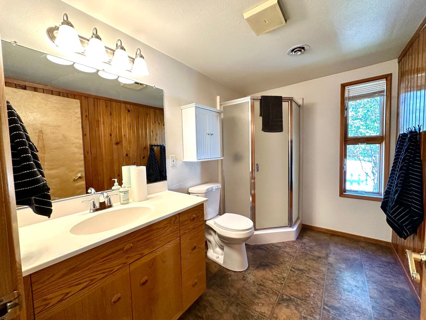 Sisters House: 305 W Washington
