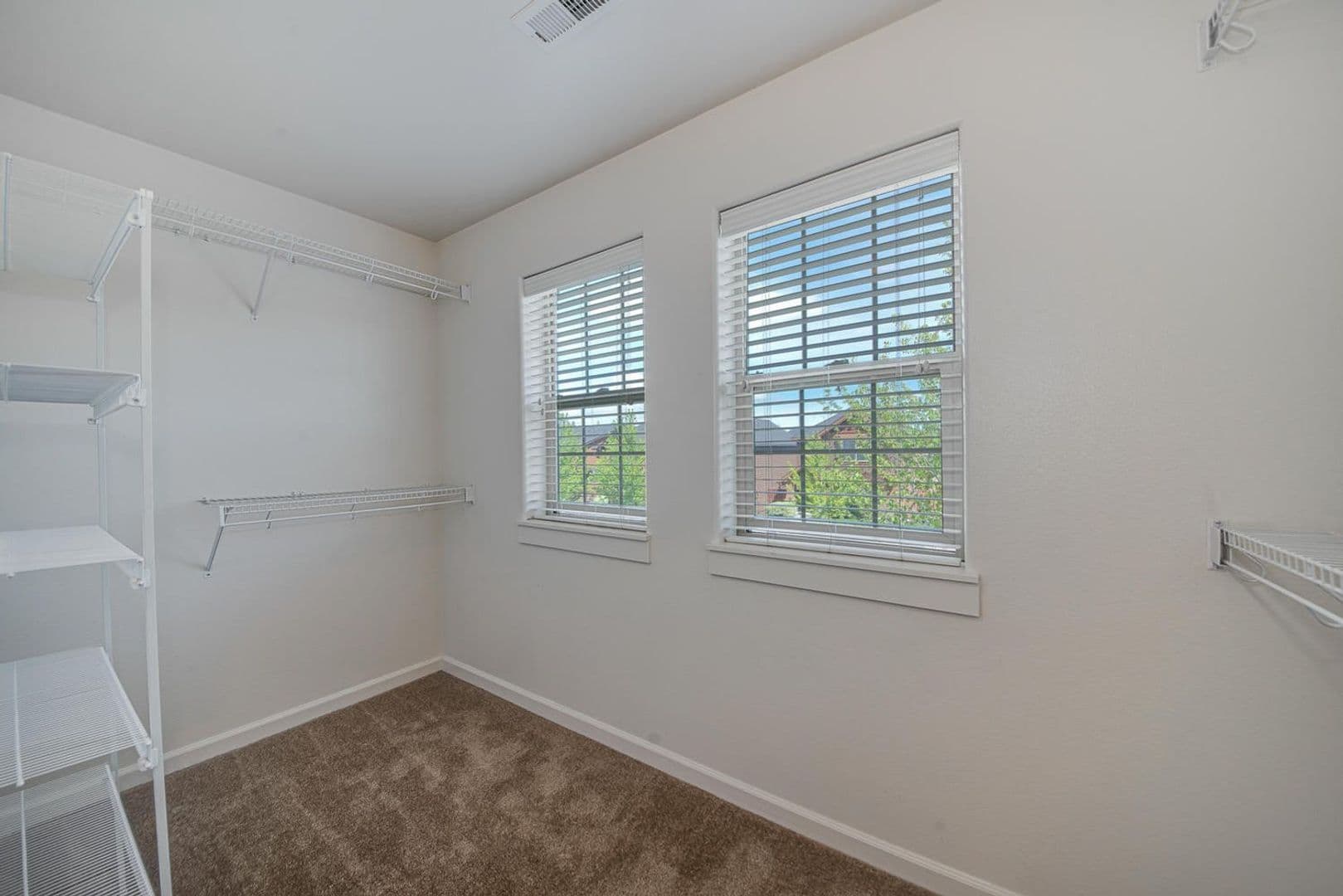Bend House: 20469 Brentwood Ave