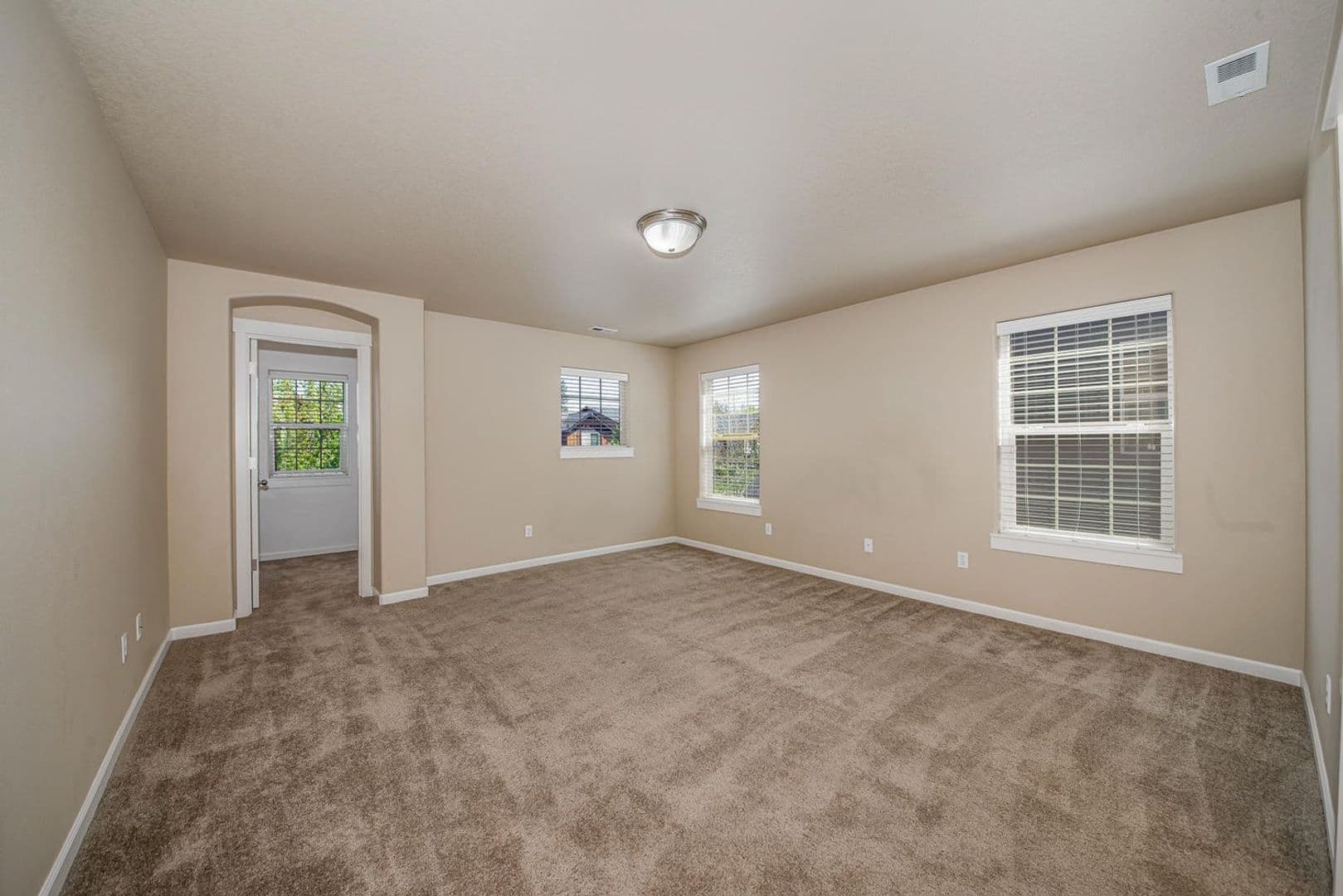Bend House: 20469 Brentwood Ave