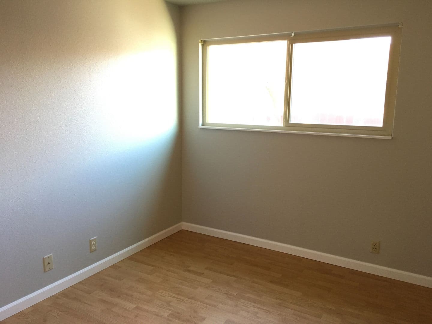 Redmond Apartment: 319 NW Greenwood Avenue