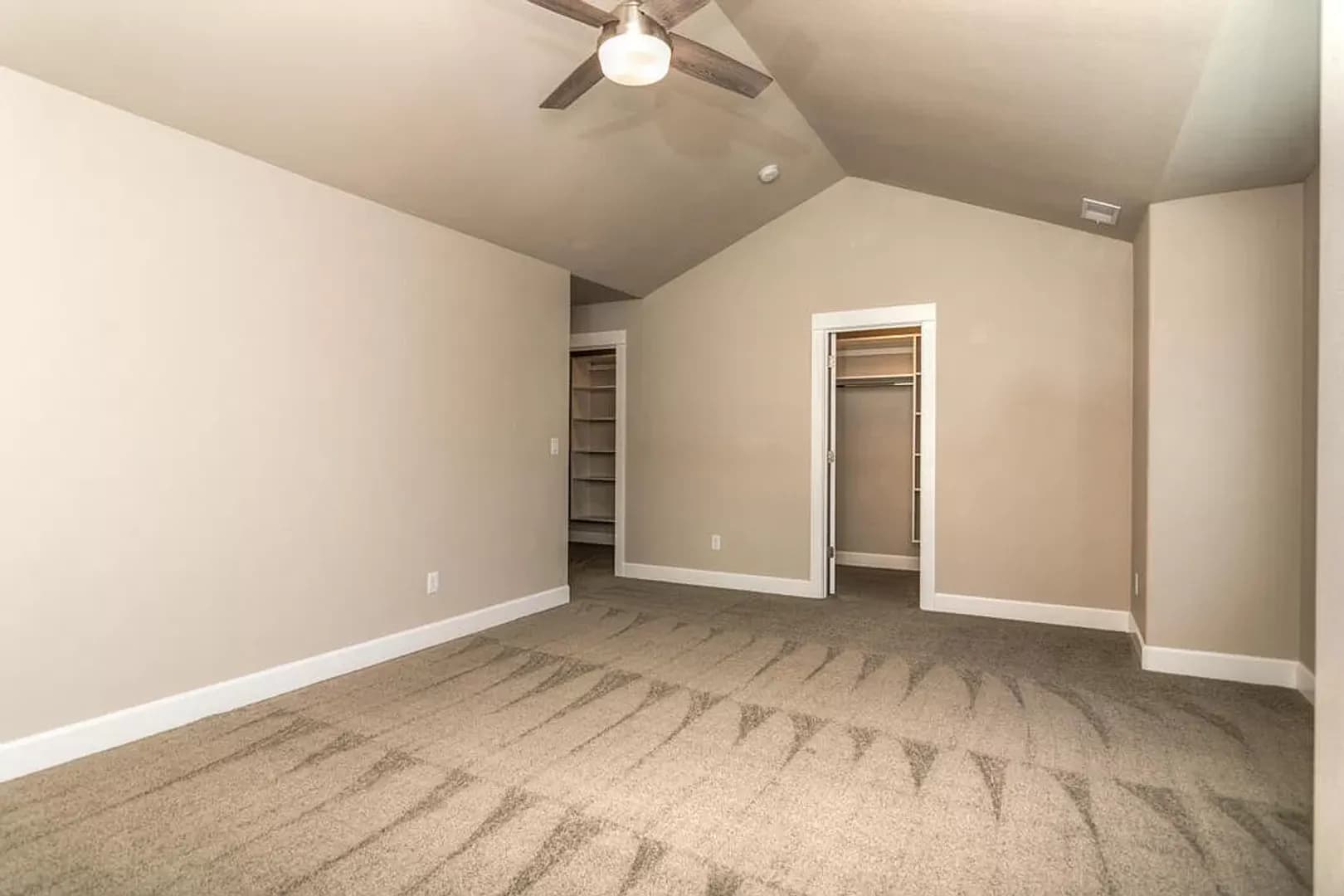 Bend House: 20478 Murphy Rd.