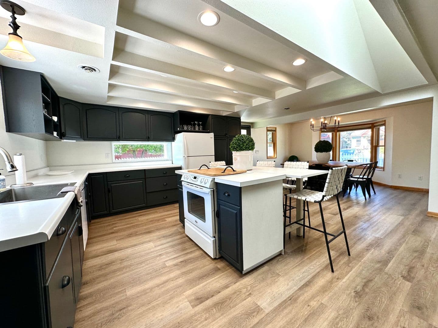 Sisters House: 305 W Washington