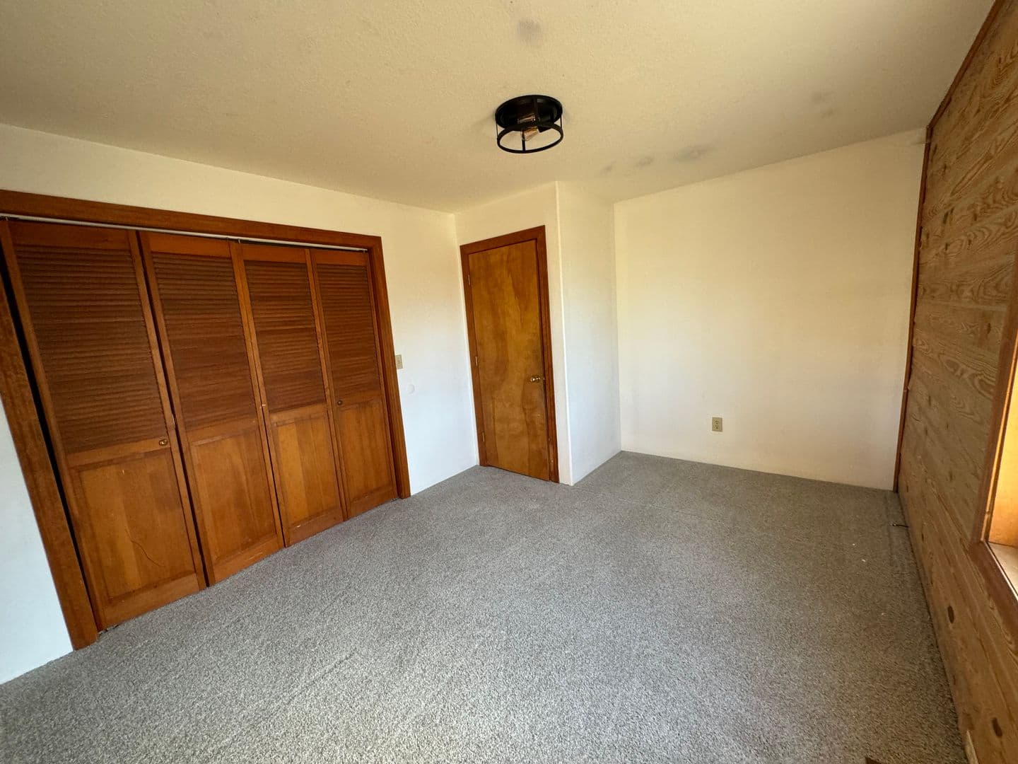 Terrebonne House: 13873 SW Peninsula Drive