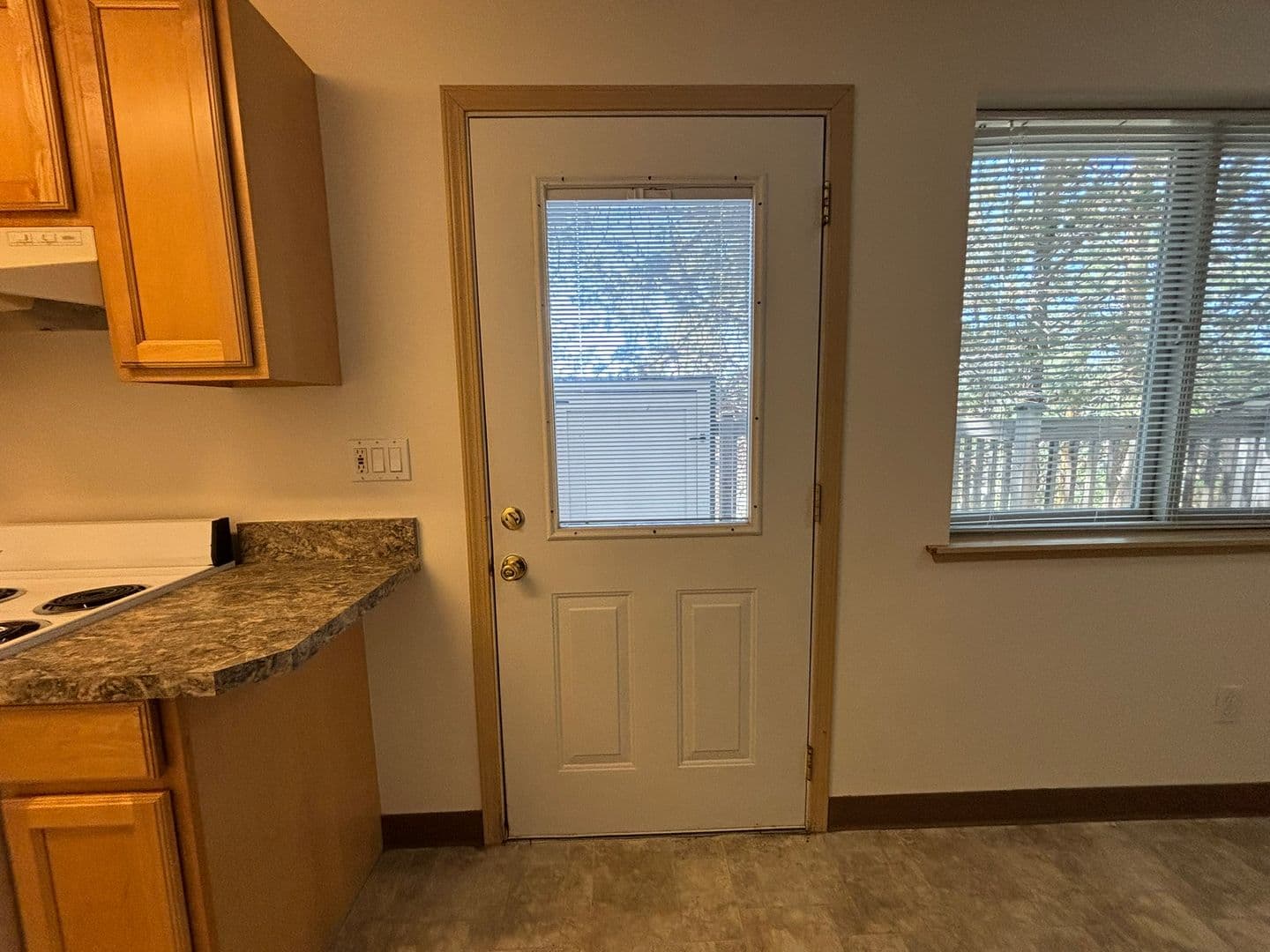 Bend Apartment: 1565 NW Portland