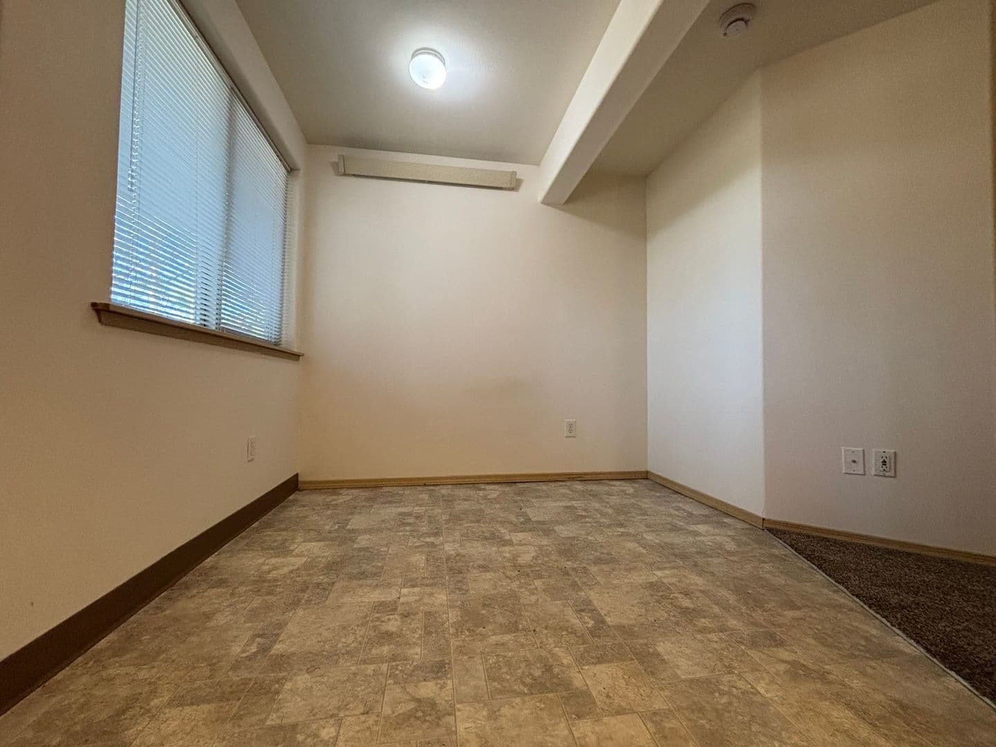 Bend Apartment: 1565 NW Portland