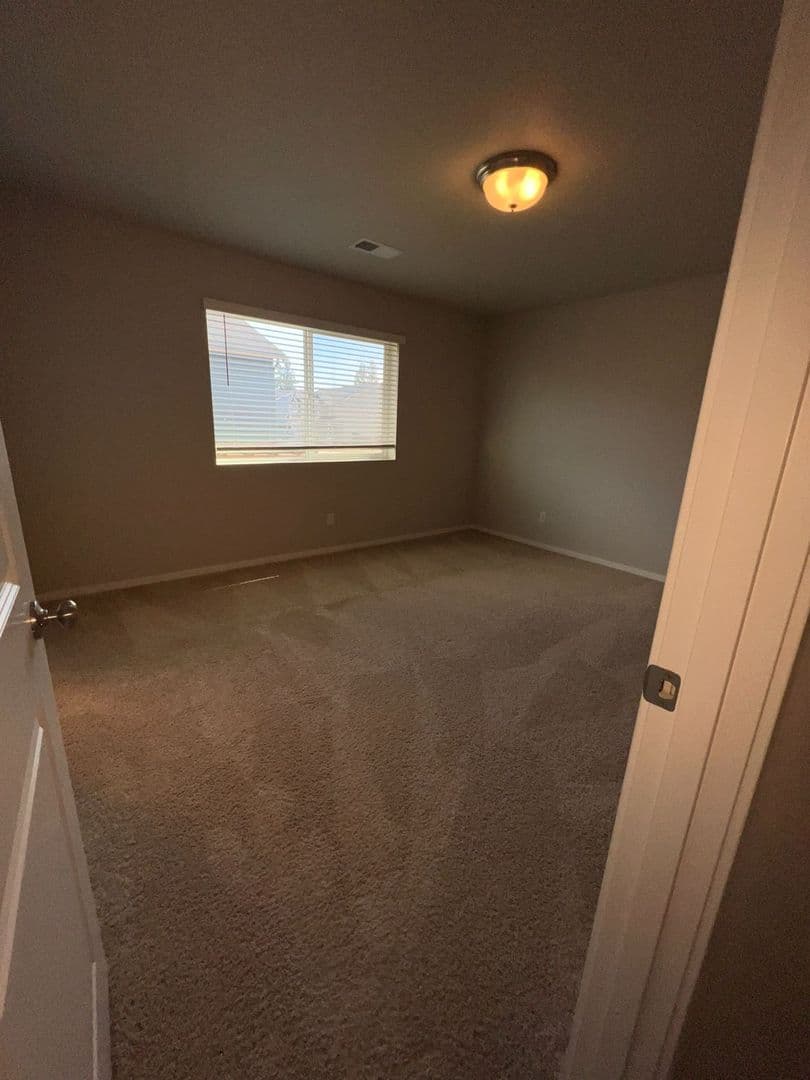 Bend House: 20505 SE Evian Ave