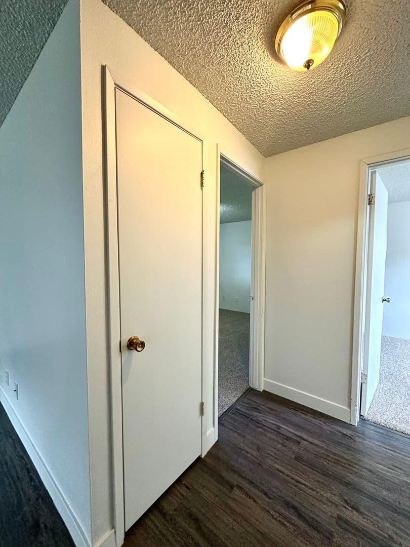 Redmond Apartment: 1624 SW Lava Avenue
