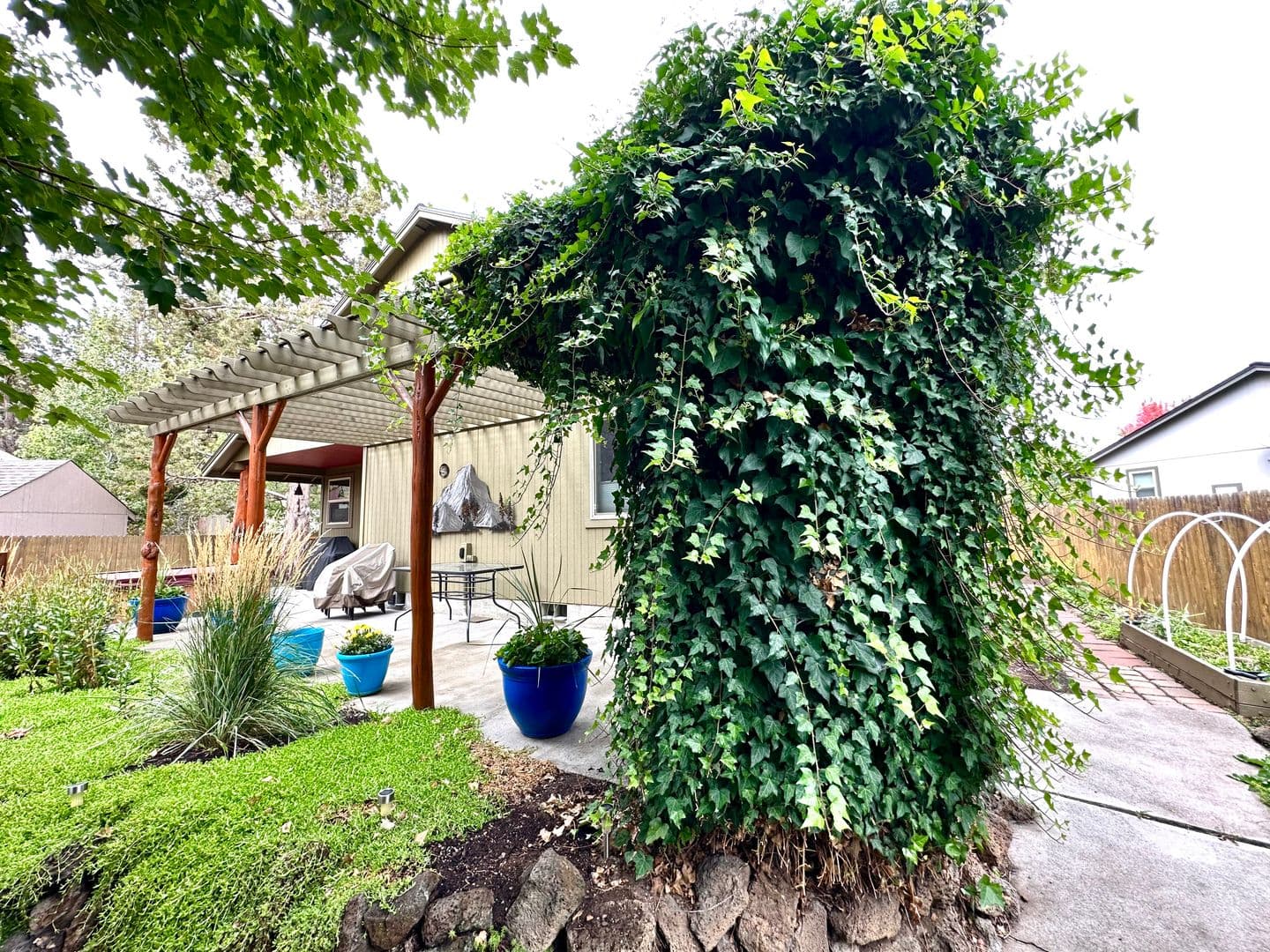 Bend House: 20537 Dylan Loop