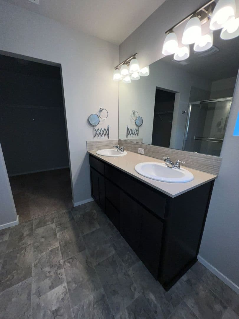 Bend House: 20505 SE Evian Ave