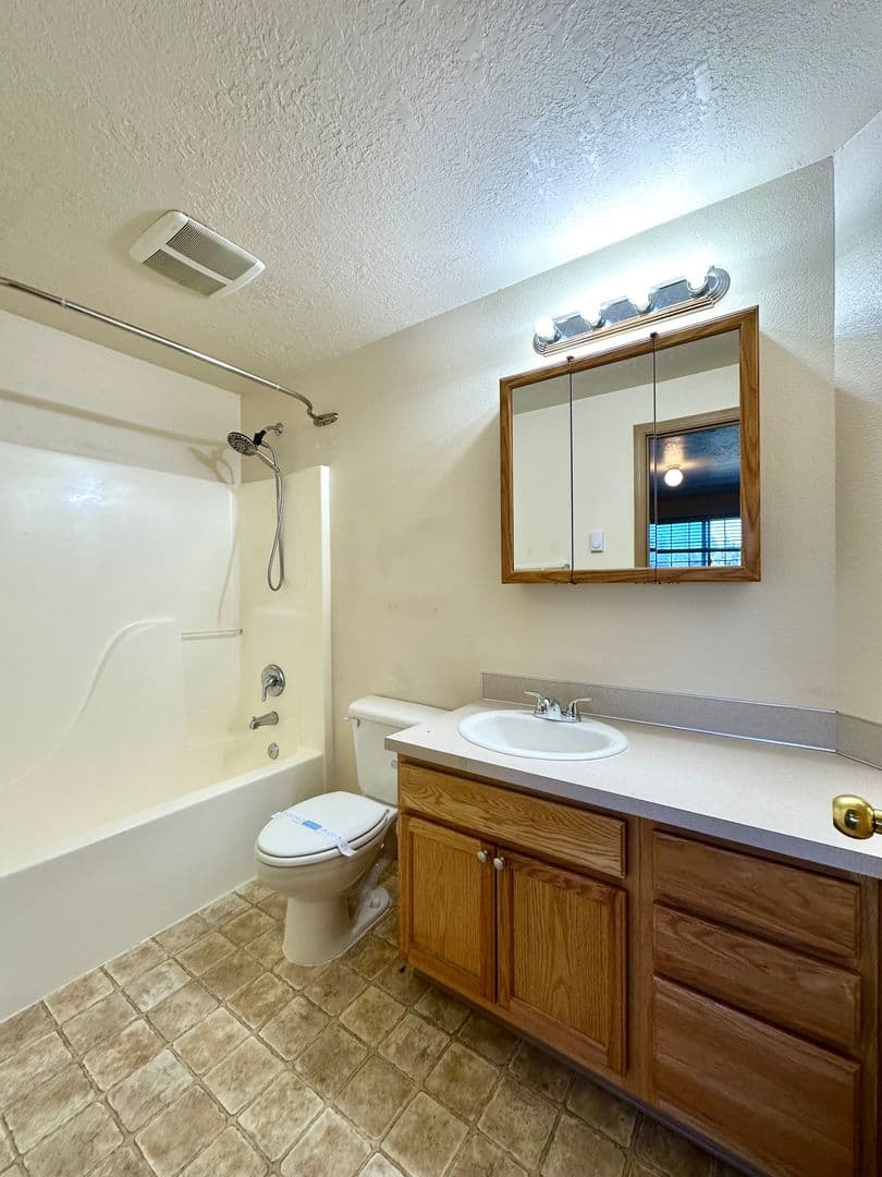 Bend Apartment: 21028 Damascus Ln