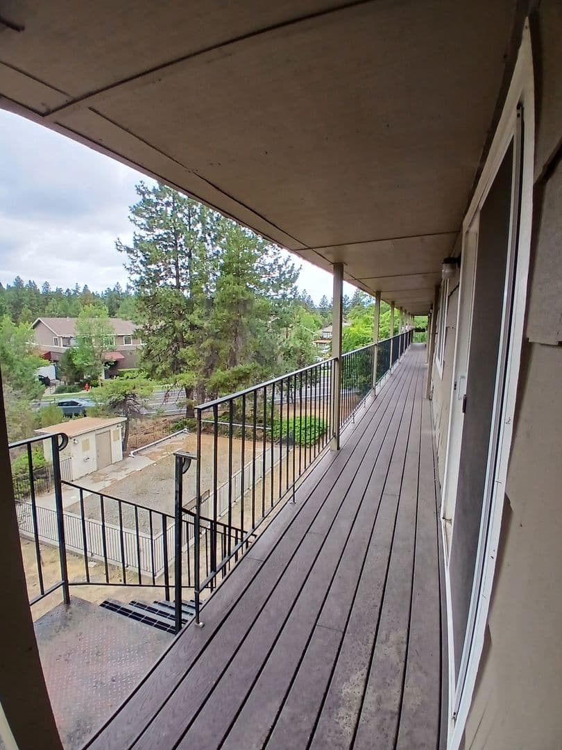 Bend Apartment: 1695 NW Portland
