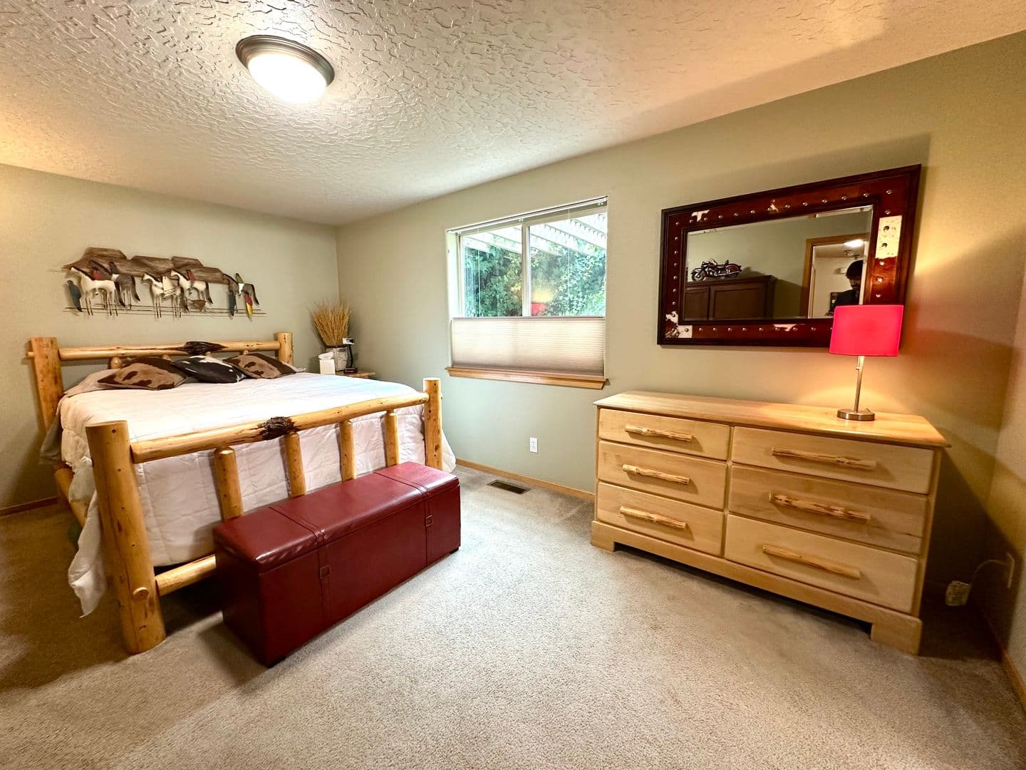 Bend House: 20537 Dylan Loop