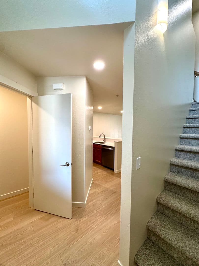 Bend Apartment: 1980 NE Zachary Ct