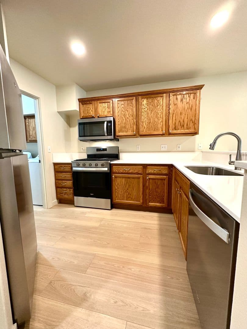 Bend Apartment: 1980 NE Zachary Ct