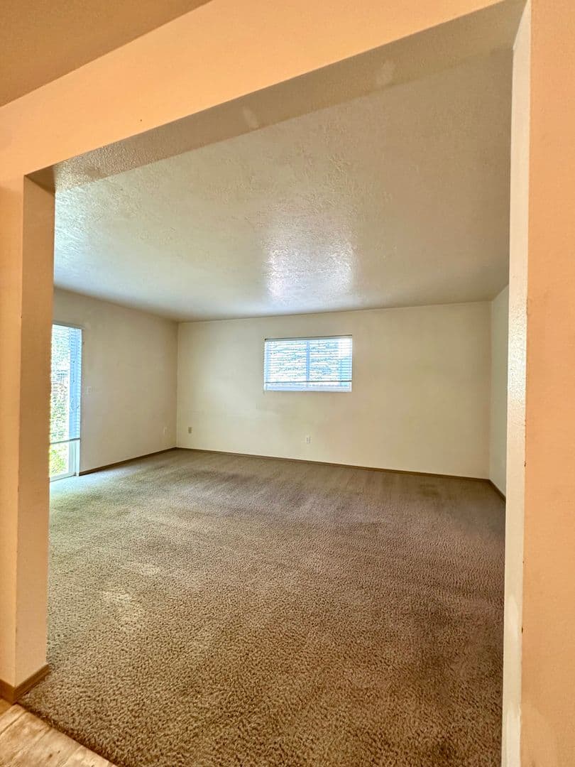 Bend Apartment: 21028 Damascus Ln