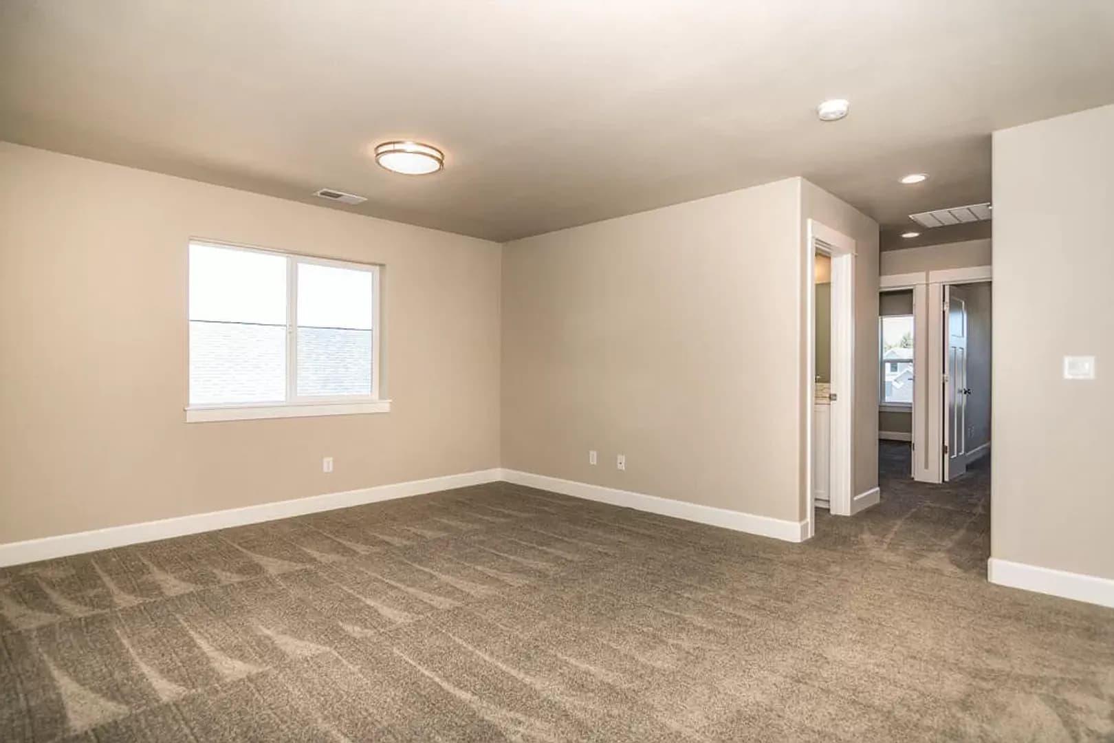 Bend House: 20478 Murphy Rd.