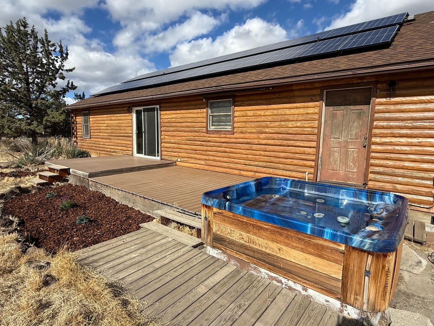 Terrebonne House: 13873 SW Peninsula Drive