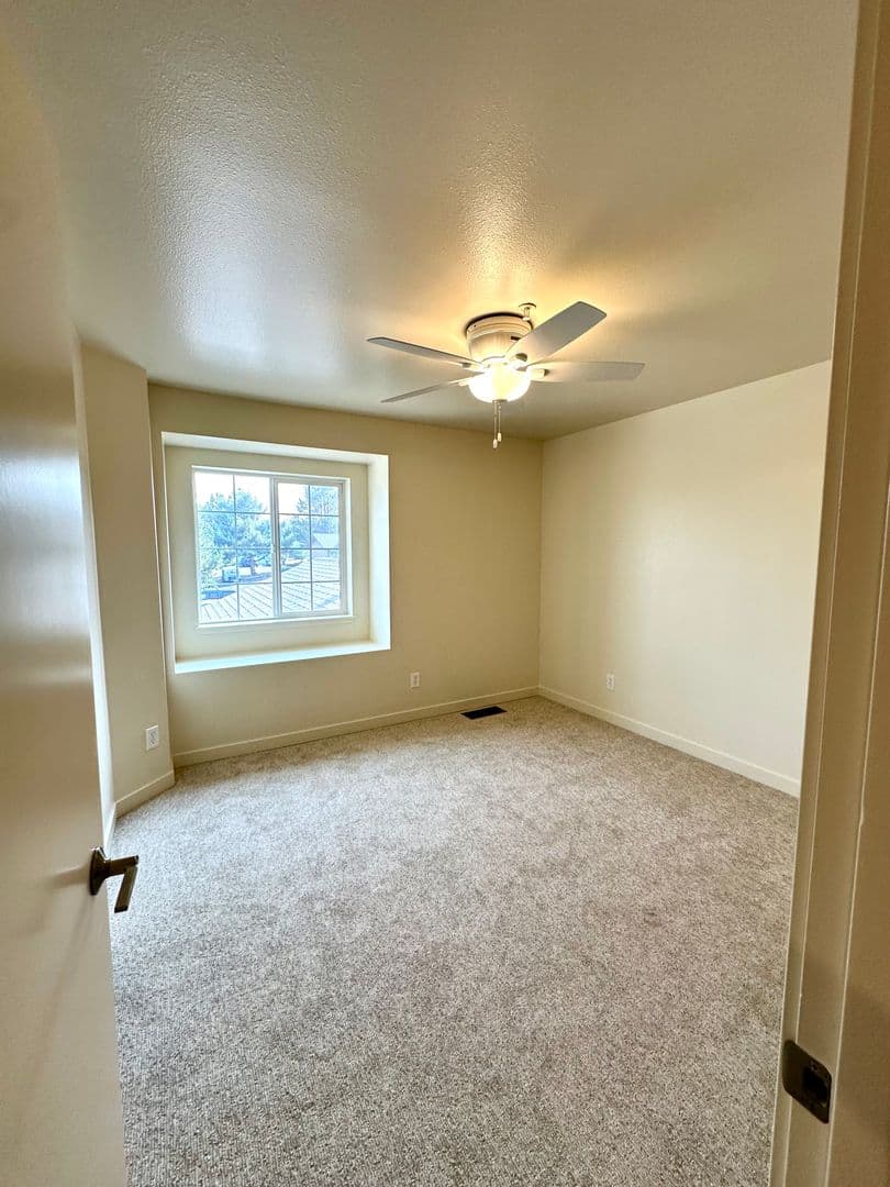 Bend Apartment: 1980 NE Zachary Ct