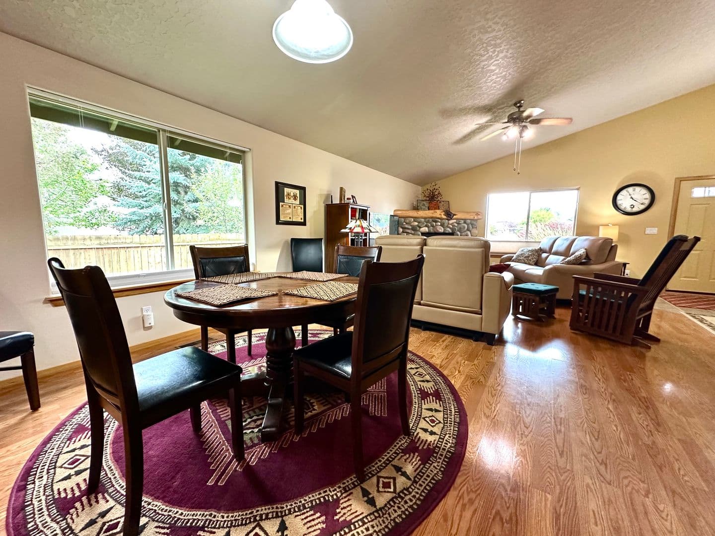 Bend House: 20537 Dylan Loop