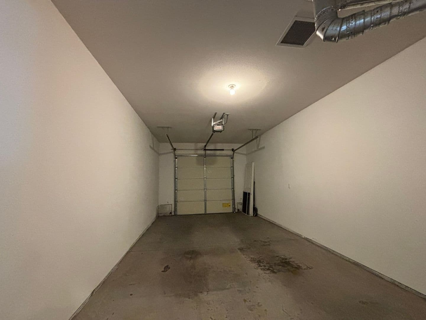 Bend Apartment: 1031 NE Watt Way