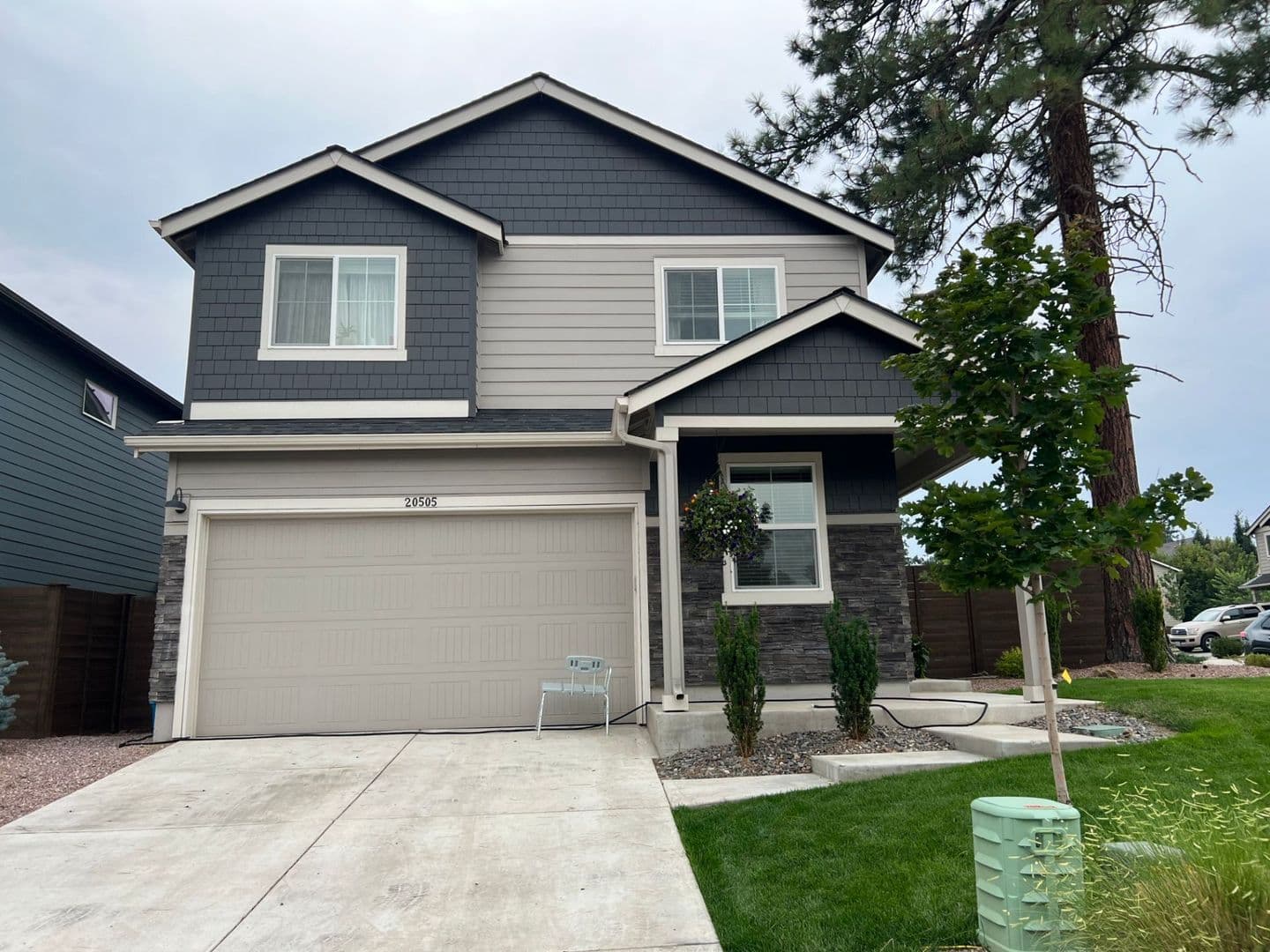 Bend House: 20505 SE Evian Ave