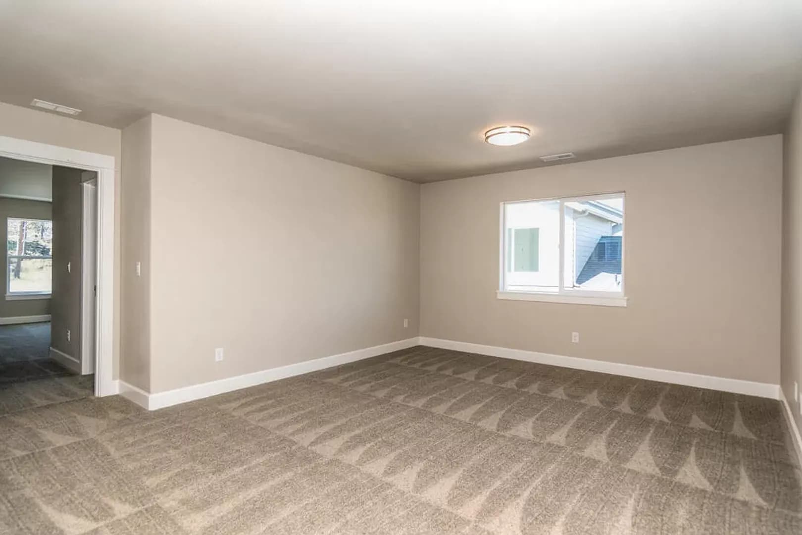 Bend House: 20478 Murphy Rd.