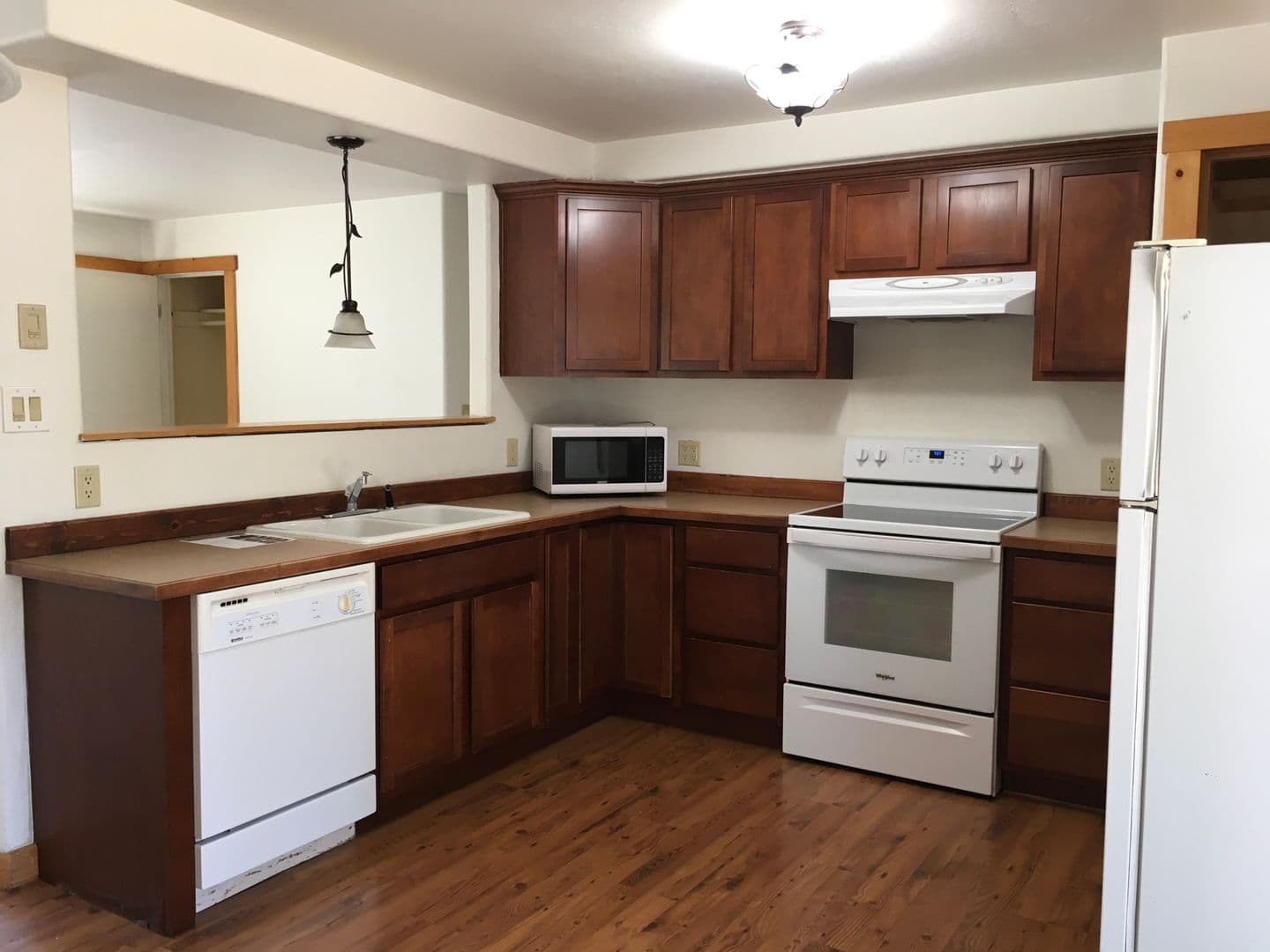 Bend House: 60149 Cheyenne Road