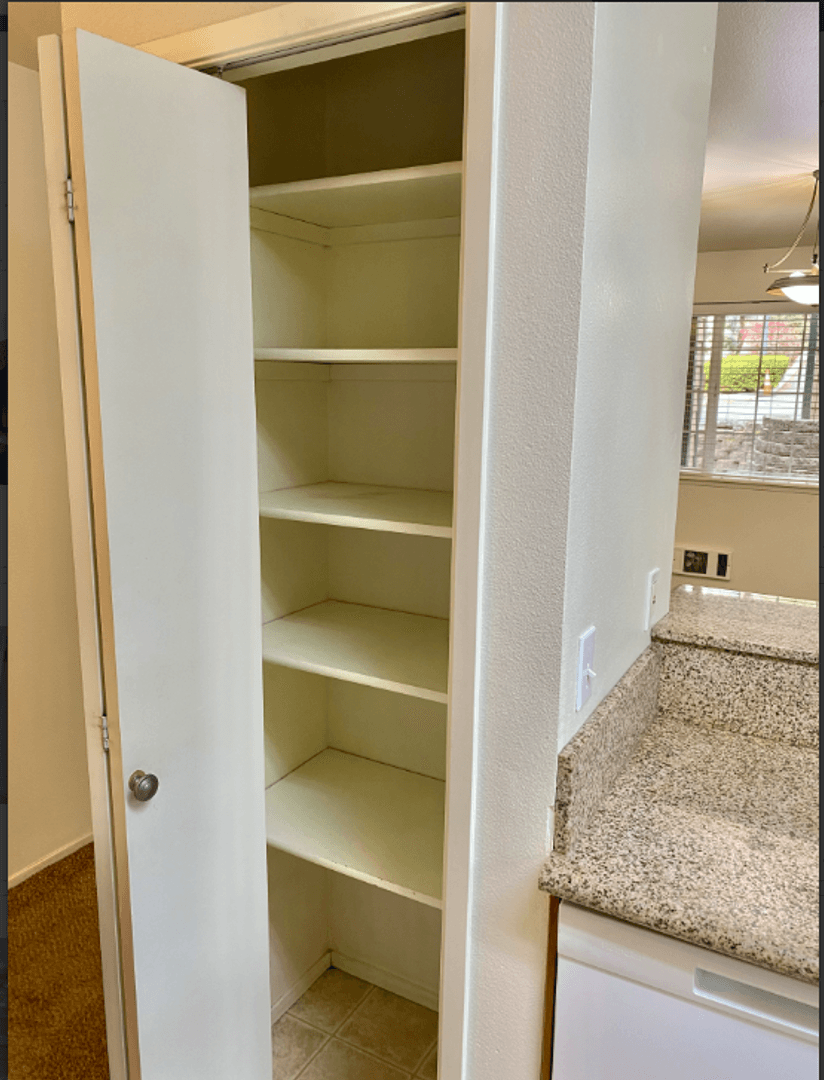 Bend Apartment: 1965 NW Monterey Pines
