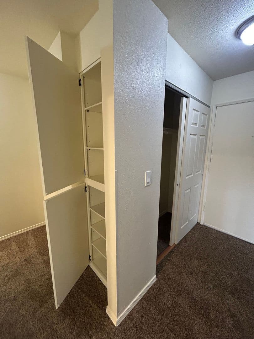 Bend Apartment: 1695 NW Portland