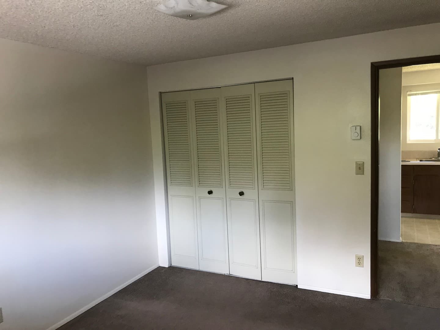Bend Apartment: 330 SE 15th St.