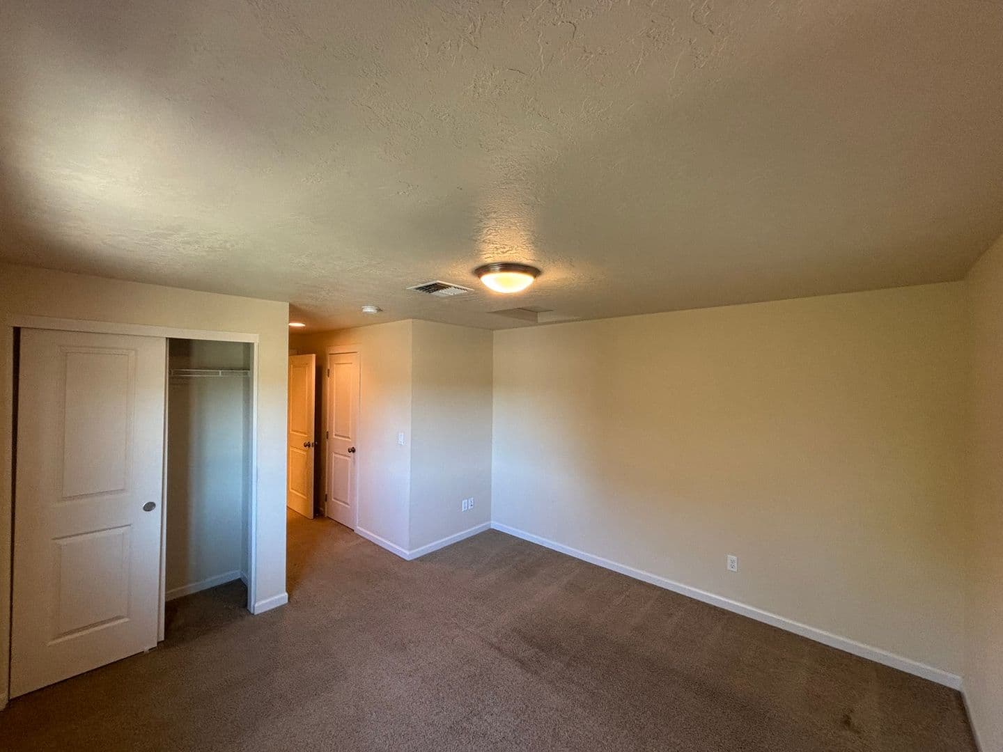 Bend Apartment: 792 NE Copperleaf Loop