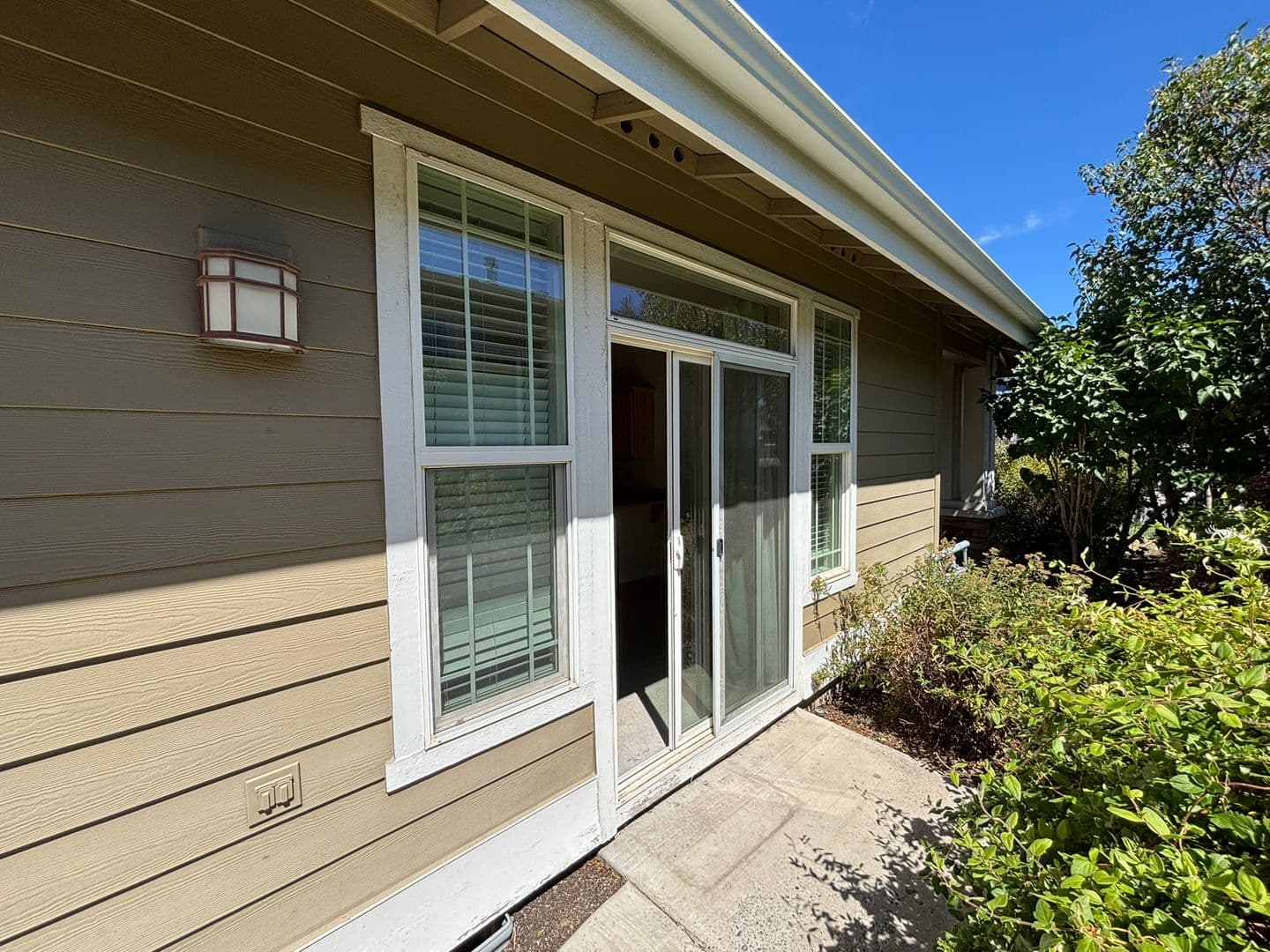 Bend Apartment: 1031 NE Watt Way