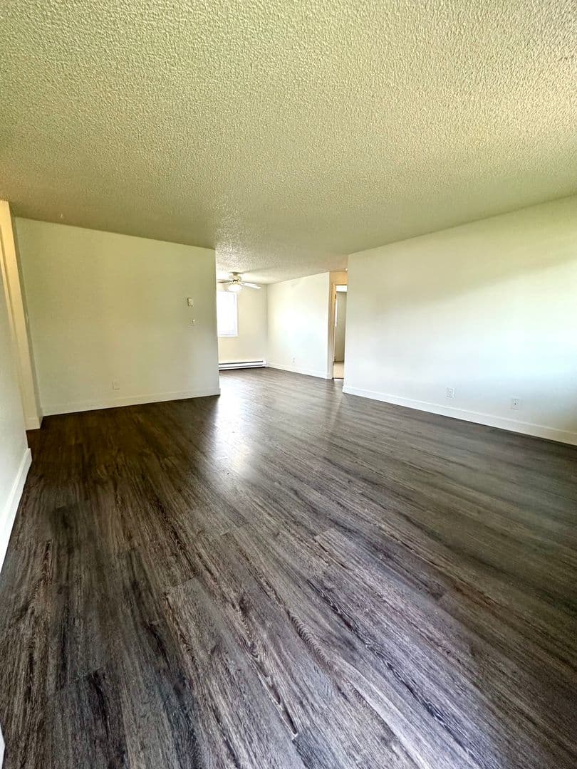 Redmond Apartment: 1624 SW Lava Avenue