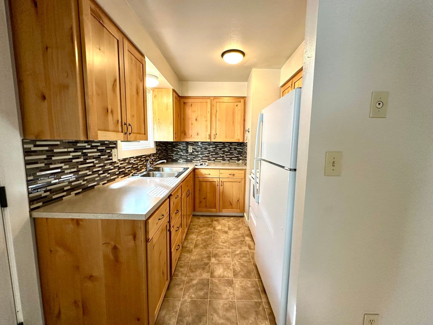 Bend Apartment: 1727 NW Wall St.