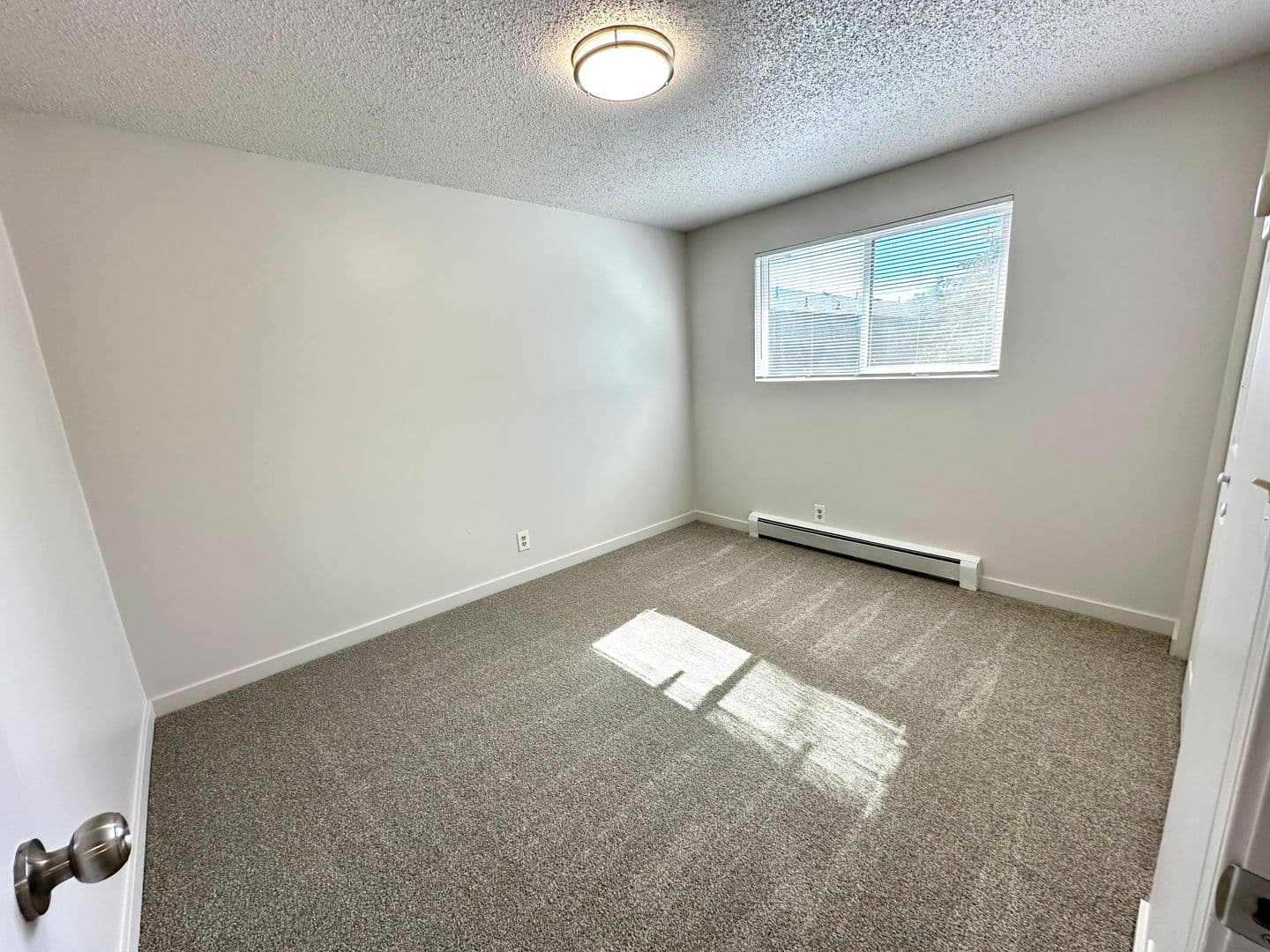 Redmond Apartment: 1612 SW Lava Avenue