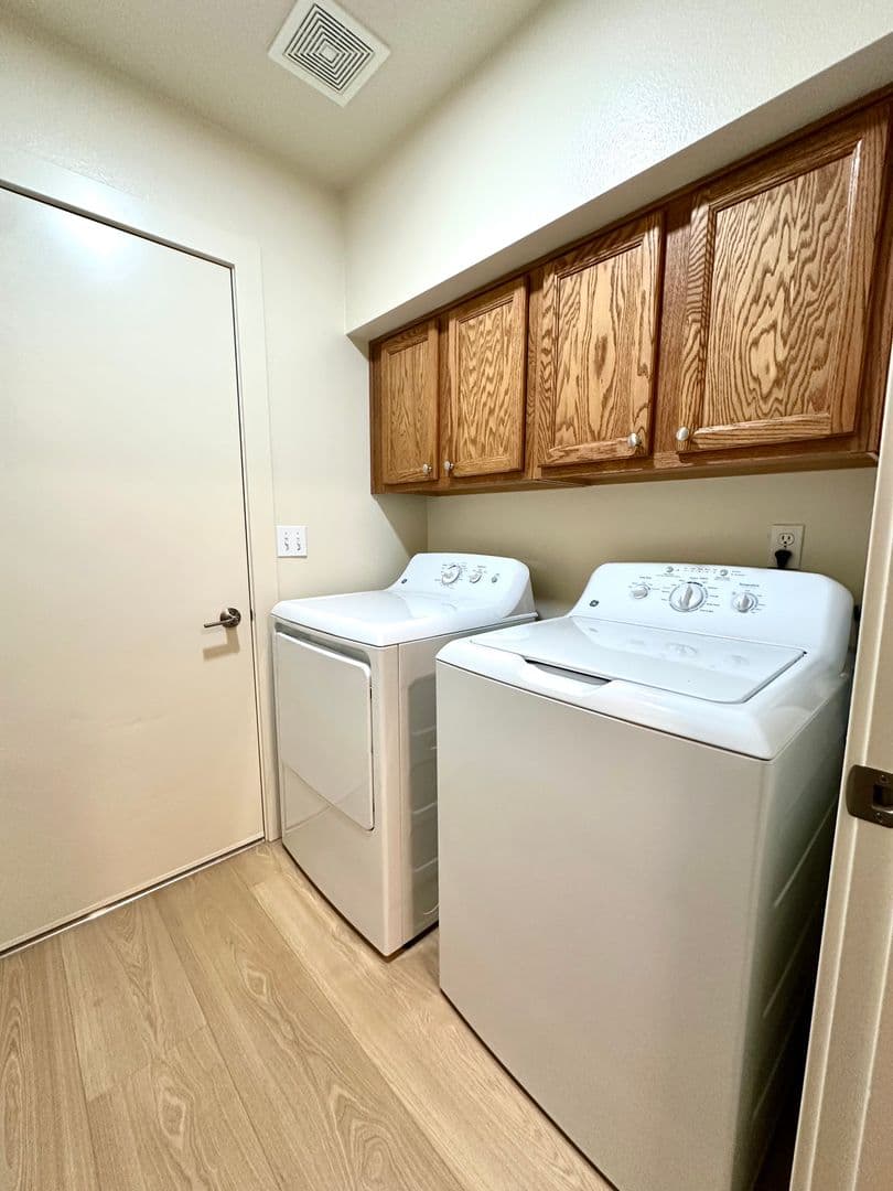 Bend Apartment: 1980 NE Zachary Ct