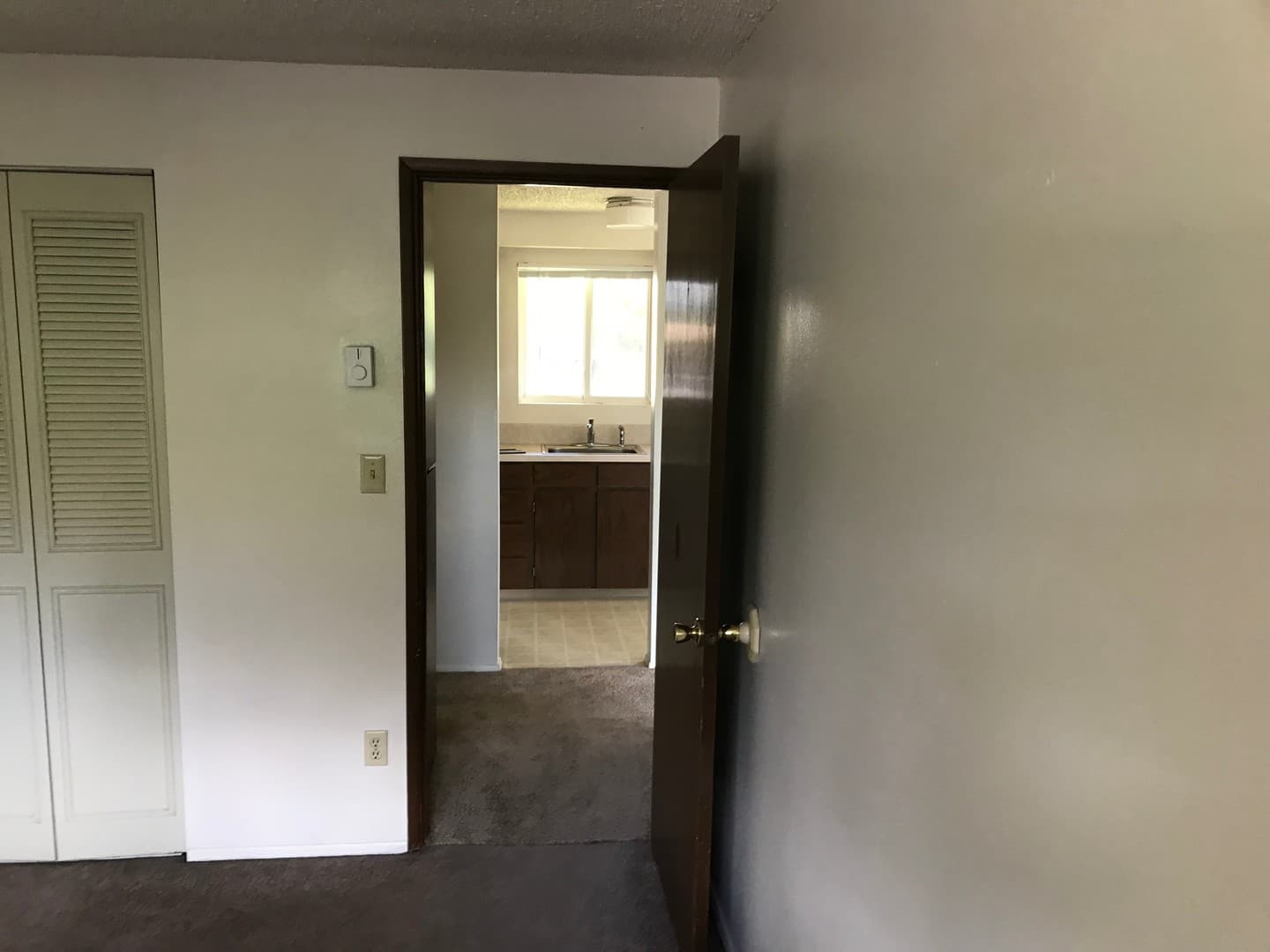 Bend Apartment: 330 SE 15th St.