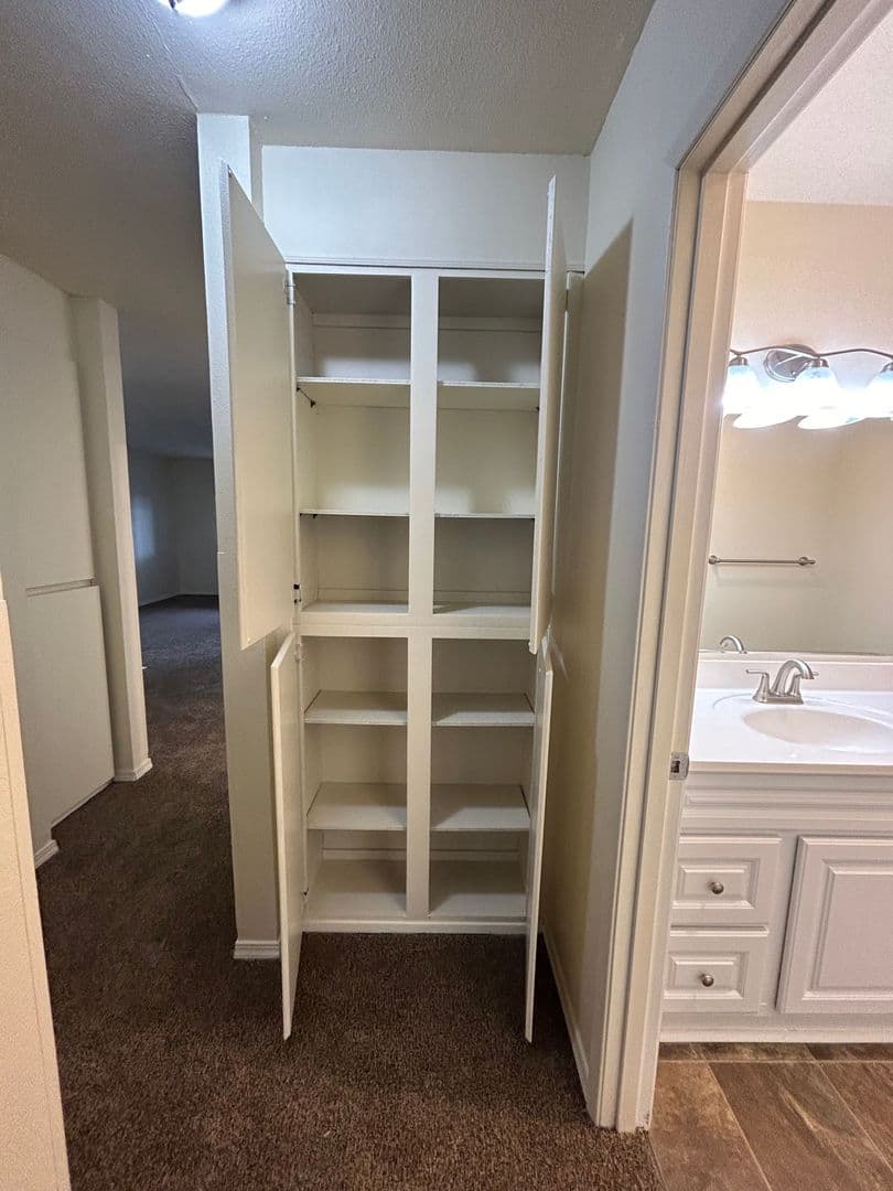 Bend Apartment: 1695 NW Portland