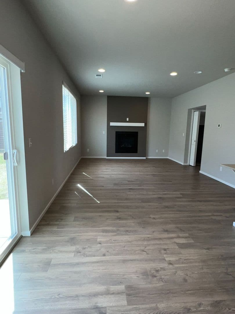 Bend House: 20505 SE Evian Ave