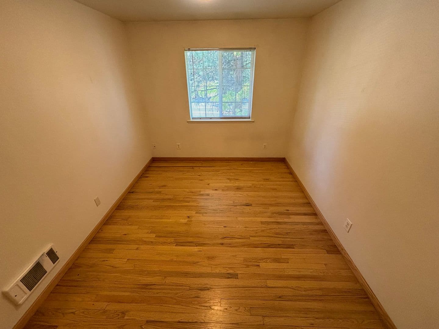 Bend Apartment: 1965 NW Monterey Pines