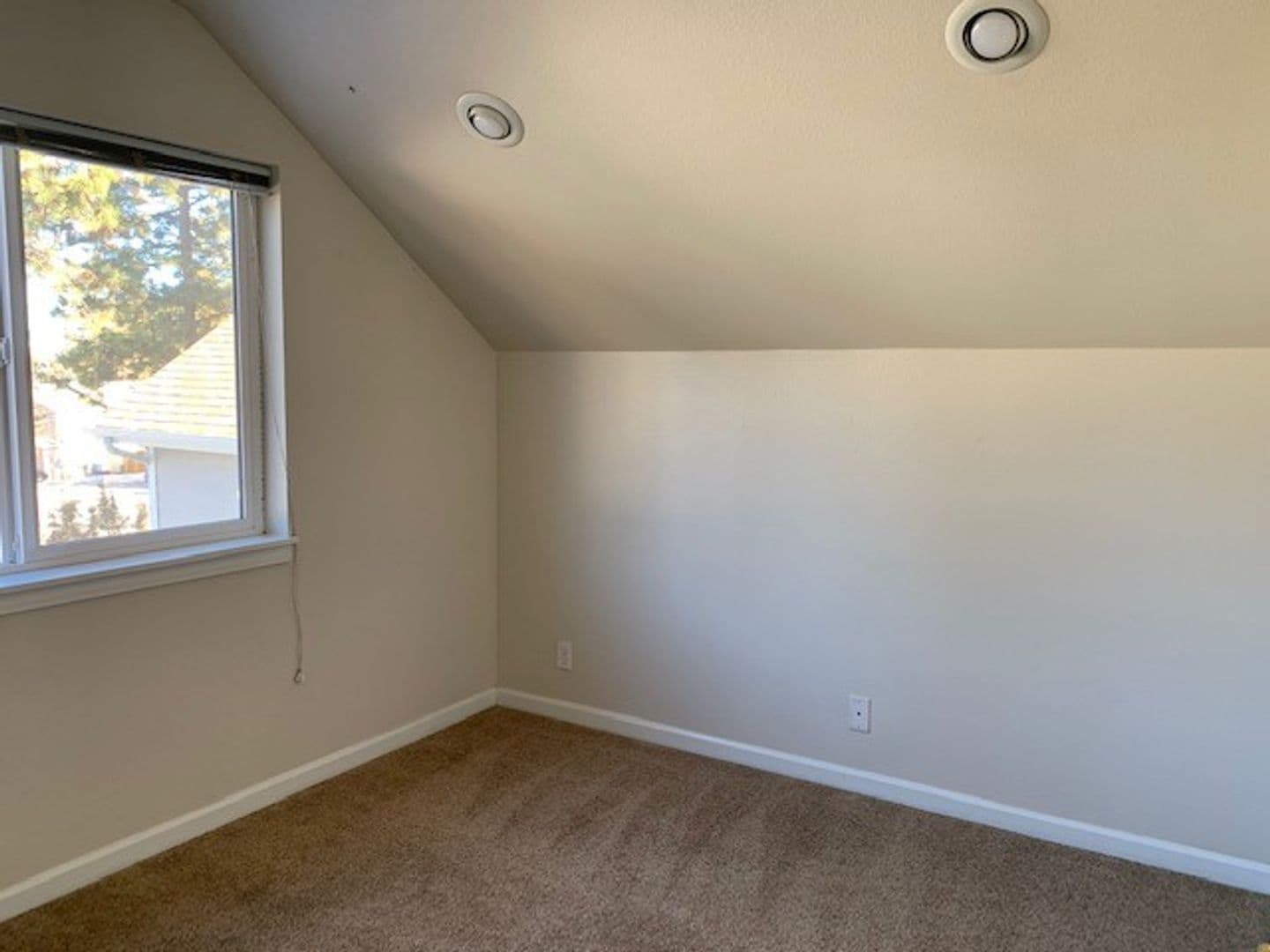 Bend Apartment: 1181 NW Knoxville