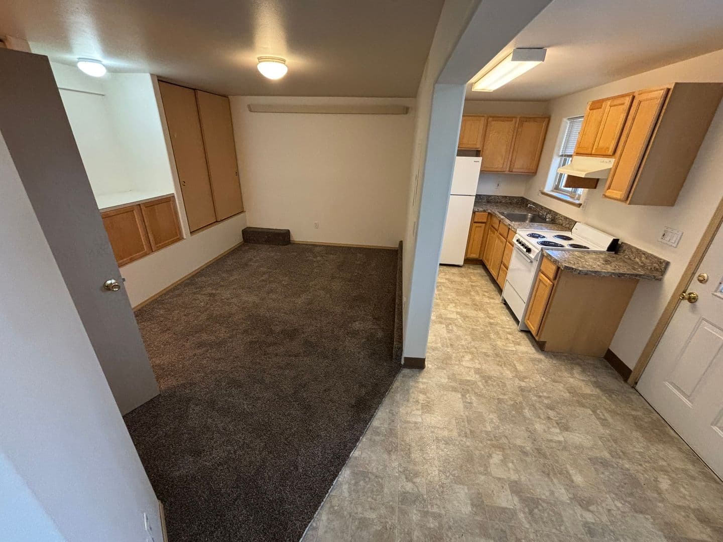 Bend Apartment: 1565 NW Portland