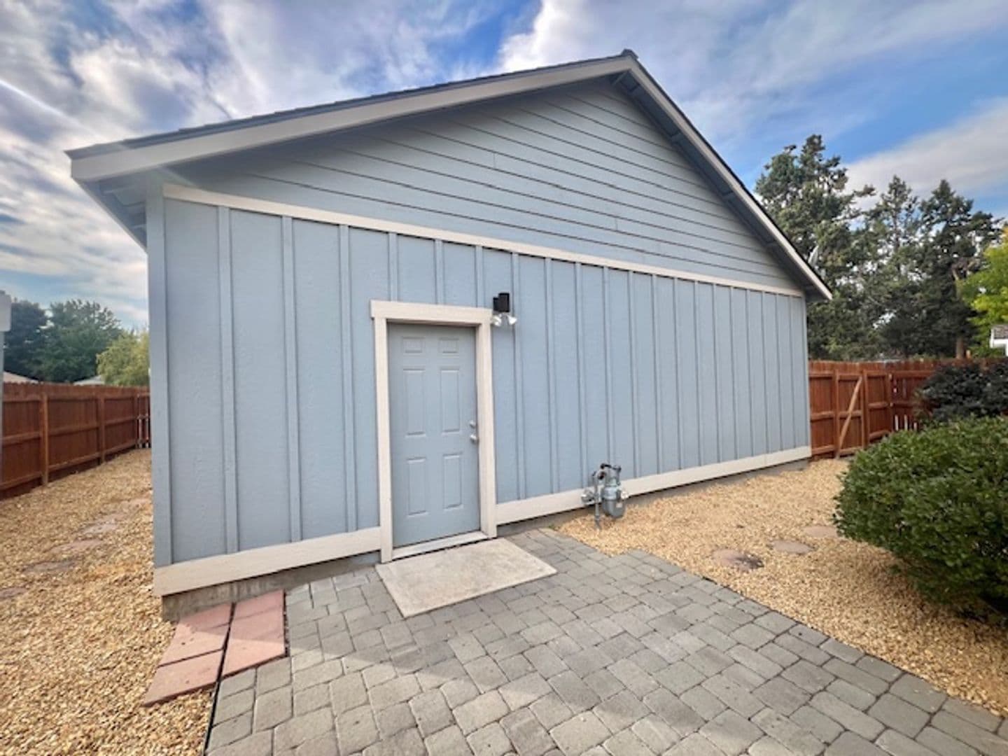 Bend House: 2521 NE Cretia Ct