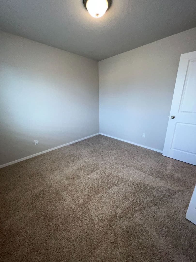 Bend House: 20505 SE Evian Ave