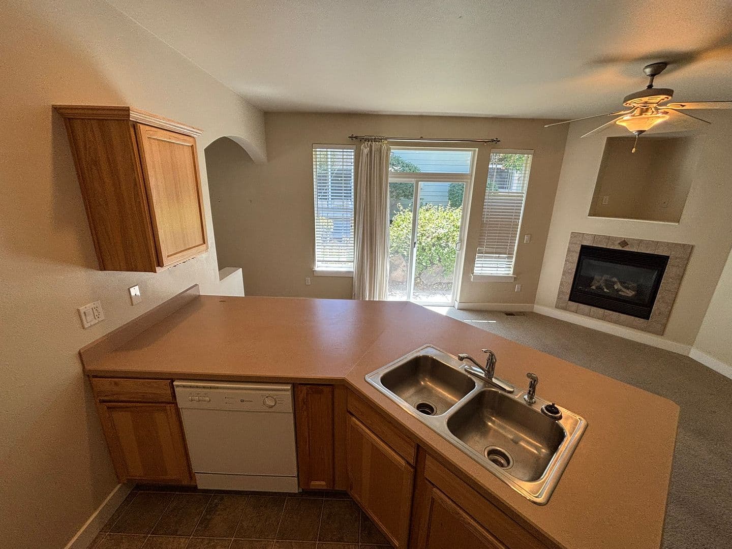 Bend Apartment: 1031 NE Watt Way