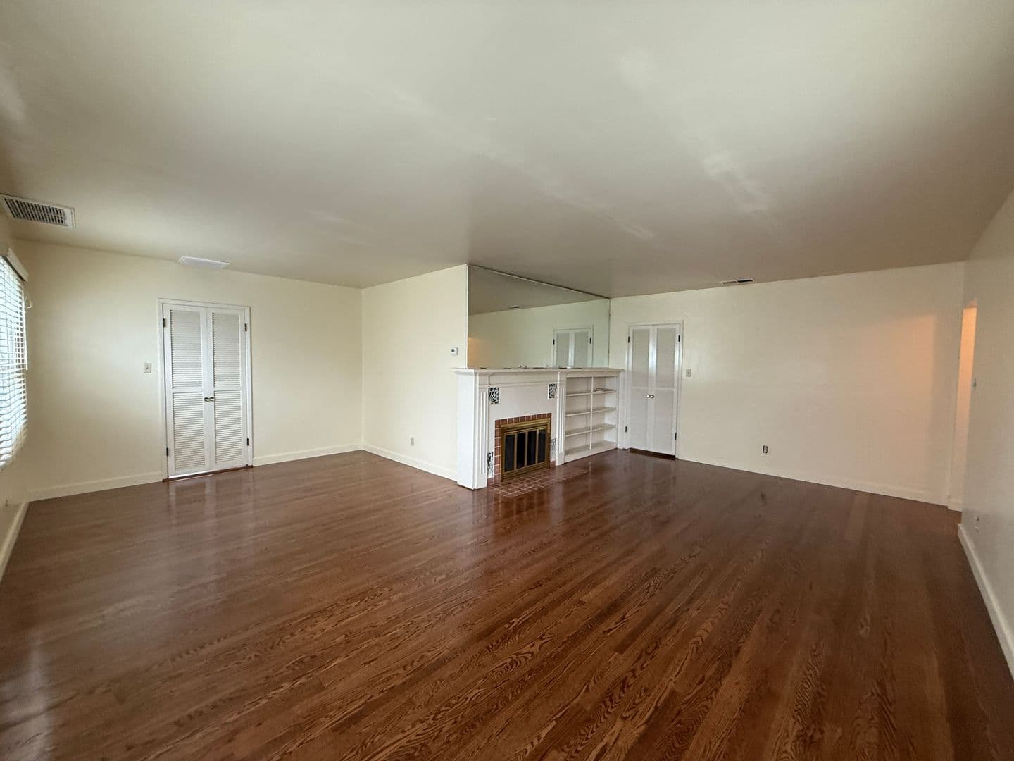 Santa Maria House: 411 E Camino Colegio