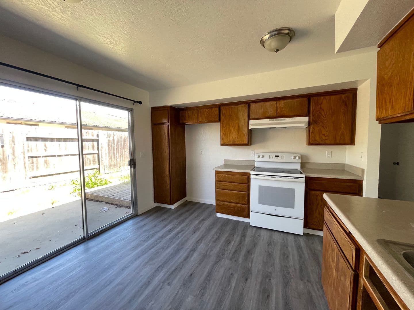 Lompoc House: 918 North N Place