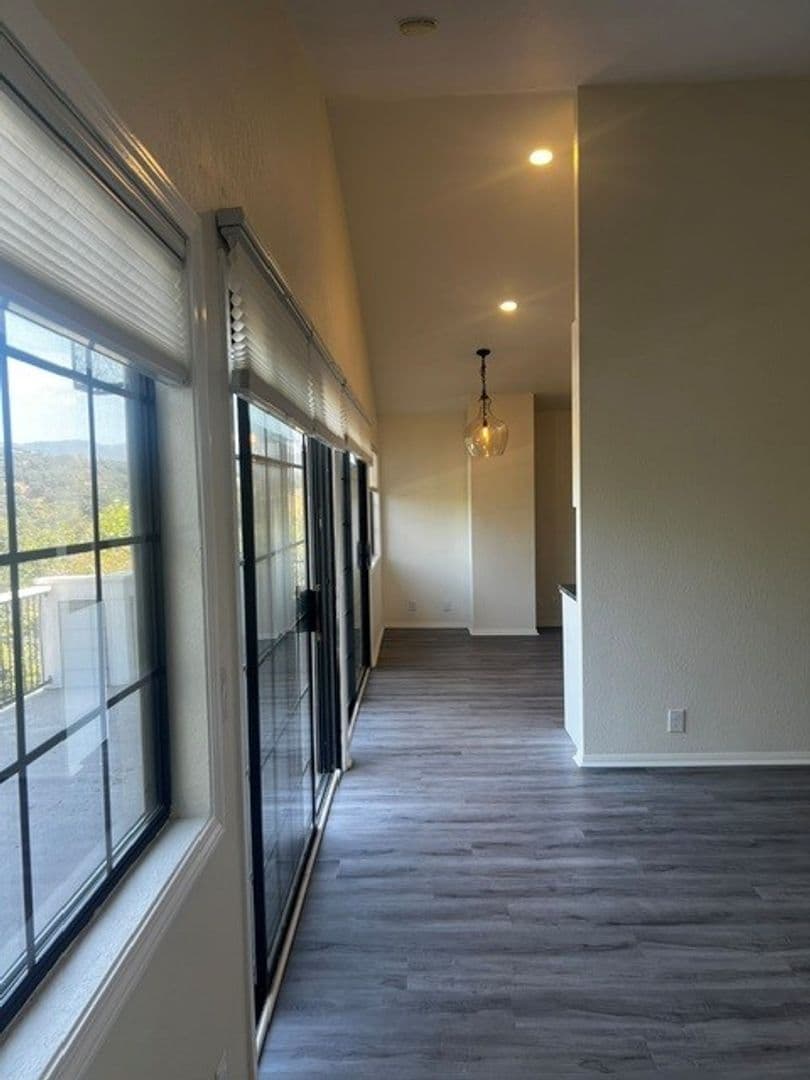 Solvang House: 736 Hillside Drive