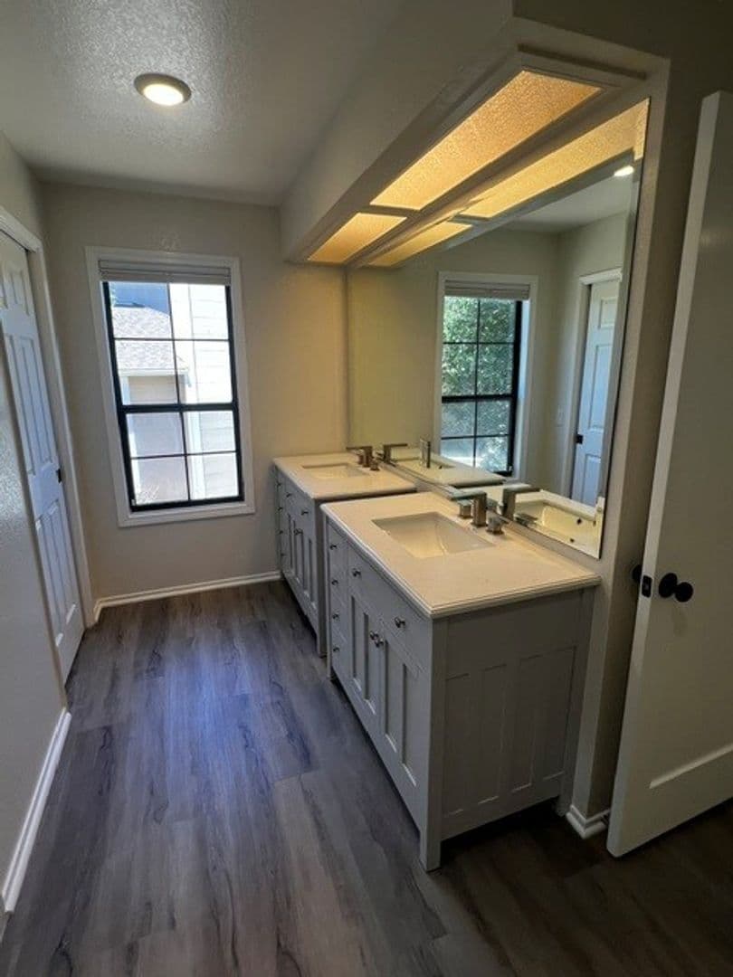 Solvang House: 736 Hillside Drive